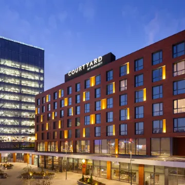 Courtyard Chisinau Отели рядом с достопримечательностью «Триумфальная Арка»