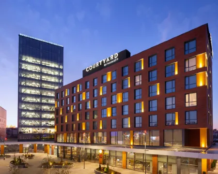 Courtyard Chisinau โรงแรมในคีชีเนา