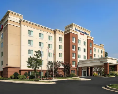 Fairfield Inn & Suites Baltimore BWI Airport Hotels in Linthicum Heights