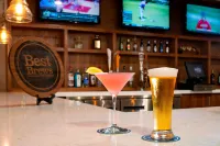 Four Points by Sheraton Dallas Arlington Entertainment District - bar