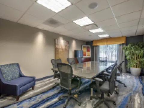 แฟร์ฟิลด์ อินน์แอนด์สวีทส์ บายแมริออท เท็กซาร์แคนา โรงแรมในเท็กซาร์คานา