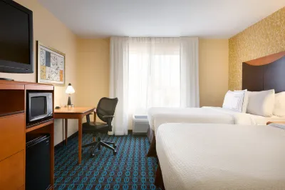 Fairfield Inn & Suites Weirton Hôtels à : 