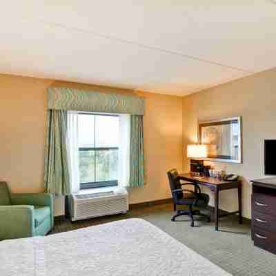 Hampton Inn & Suites Wilkes-Barre/Scranton Rooms