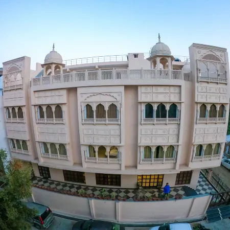 The Taj Vista Agra -Walking Distance to Taj Mahal