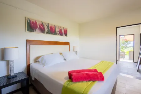 Tiara Apartment - Panoramic View with Beautiful Pool