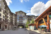 Spacious Deluxe Studio in Center Village, Walk to Lifts, Passage Point 324
