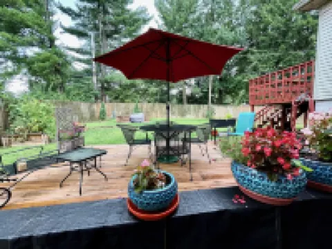 Bloomington Indiana Rental- 2BR/1BA Apartment on ground floor of duplex