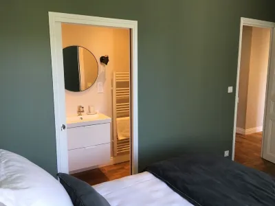 Charming house with garden for 4 to 6 people near the beach of Portzic Hotel dekat D2 Studio Danse 2000