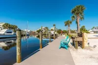 Beautiful Beach Home- 3 min walk to beach-Boat dock in back yard & private pool