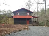 Swann's View - Remodeled Cabin with Amazing Mountain Views! Hotels near Stovall Mill Covered Bridge