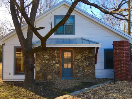 Bodenhammer Cabin - Mountain Home Arkansas