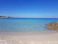 Air-conditioned house with sea view, 80 metres from the beach Hotels in Lumio