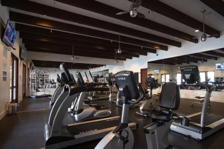 1BR#065127 Legacy Villas, Romantic Resort King Suite, Fireplace, Patio w/Views Отели рядом с достопримечательностью «Библиотека Ла Куинта»