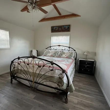 Cozy cottage in delightful Ahwahnee with AC, WiFi