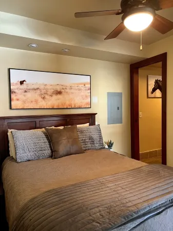 Great View! Wilma Building - Downtown Missoula