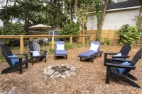 Bohemian Cottage with Outdoor Oasis w/ Golf Cart! Hotels near Costco Wholesale