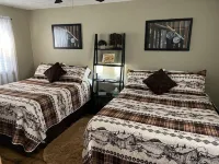 Tailwaters Trout and Lake Retreat! Inviting home minutes to River and Lake!