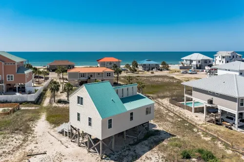 100 Steps to the Gulf -Soaring Ceilings, Beams, Contemp, Free Lighthouse Passes