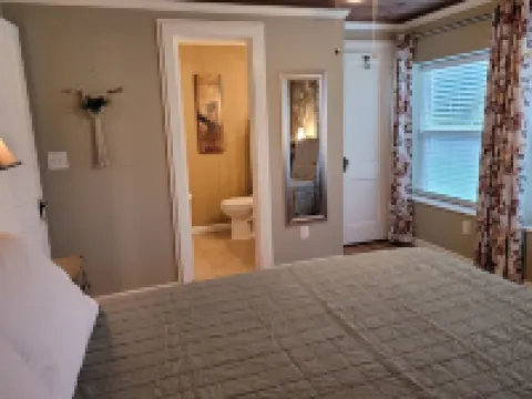 The Compass North with Full Kitchen Near TSU