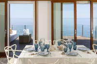 Rais house with private access to the sea