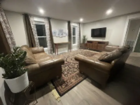 The Oak at Windrock- cozy farmhouse on 2 acres