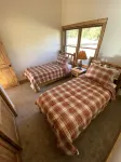 New! Premier 3 bedroom cabin in Taylor Park. Base of the Collegiate Mountains.