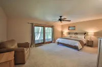 Spacious lakeside retreat