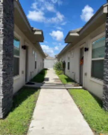 McAllen Tx Divine Apartment 2Bedroom-2Bath, Patio, close Airport, Shopping