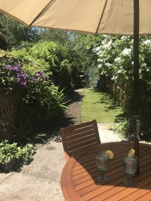 400 Year Old Grade II Listed Stone Cottage, Pilton; Glastonburyaa  Gold Award