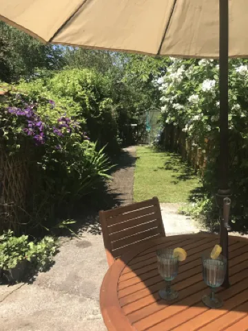 400 Year Old Grade II Listed Stone Cottage, Pilton; Glastonburyaa  Gold Award