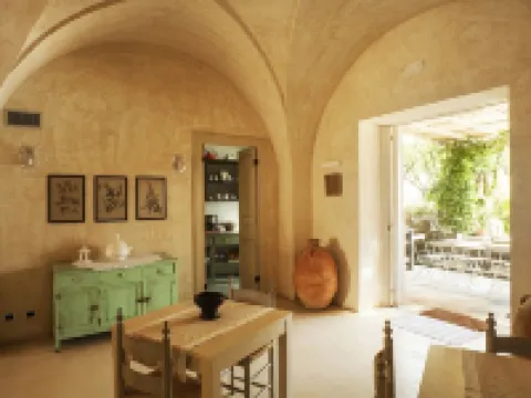 Discover "Locanda Fiori di Zagara", an 18th-century historical residence in Diso Hotels in Diso