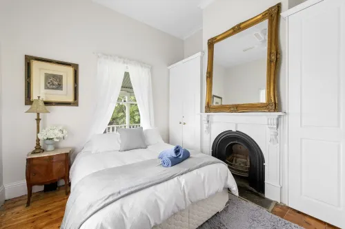 Beautiful Victorian Home With Amazing Views and Centrally Located - 2-Star