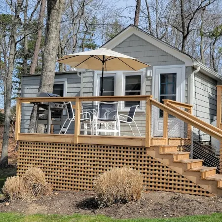 2 Bedroom Hamptons Waterfront Cottage Rental