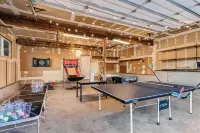 The NorthWest Vibes 6bd/3ba  w/GameRoom Covered String Light Deck w/ BBQ&Firepit