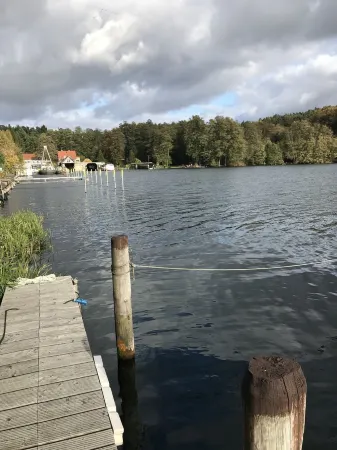Ferienhaus "stück - Davon " Nr. 2 - Ruhig, Garten, Grillplatz, See, Schorfheide