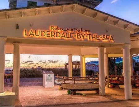 Full Remodel, Direct Beachfront 3rd Floor Corner Unit, Fantastic Views!