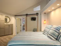 TreeTops Forest Retreat Hotels in Lopez
