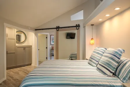 TreeTops Forest Retreat Отели рядом с достопримечательностью «Парк Отис Перкинс Дей»