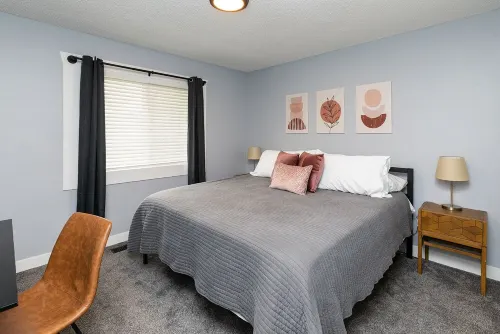 A Private Boho-Modern Stay Minutes to Downtown w/ KING Bed and Hidden Nook!