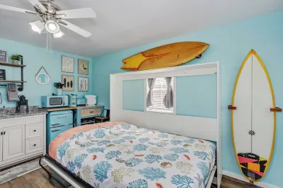 Tiny Home Near the Bay by Beach's, Pensacola, Foley, Gulf Shores, Orange Beach Hotels near Foley Beach Express Industrial Park