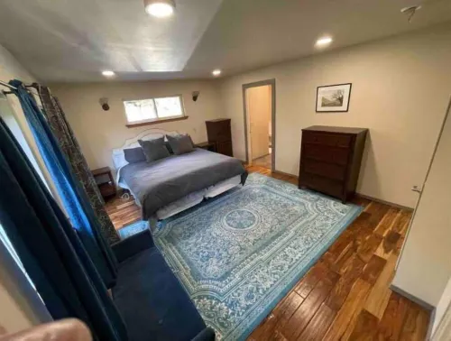 Trinity Valley Paradise,  stunning swimming pool oasis, near Trinity River! Hotel a Trinity County