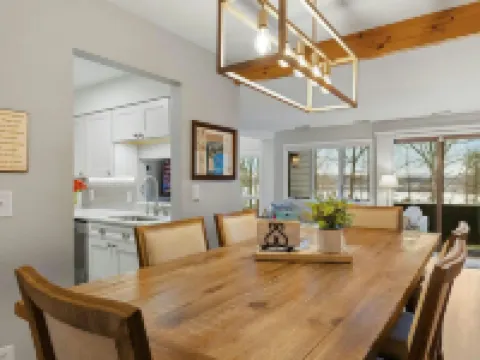 Townhome w/ amazing Paugus Bay - Lake Winnipesaukee - Views Hotels in Laconia