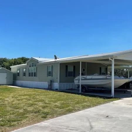 Lake/River house get-a-way !