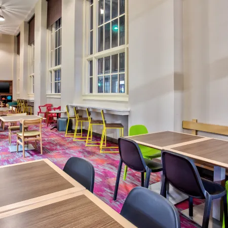 Home2 Suites by Hilton San Antonio Downtown - Riverwalk