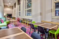 Home2 Suites by Hilton San Antonio Downtown - Riverwalk