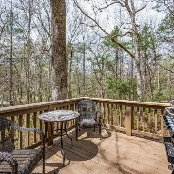 The Cove: Nestled Amongst Huge Boulders and Trees