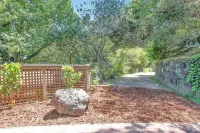 Luxe Beach View Bungalow at JAR Farms with use of private beach, pool, orchards 브렛 하트 공원 주변 호텔