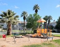 Las Palmas 2 Bedroom Condo * Poolside * Great Amenities
