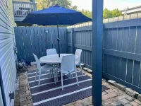 NEW! Updated, Peaceful Retreat - 5 Minute Walk To The Sparkling Ocean!