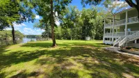 Peaceful property on the historic Suwannee River.